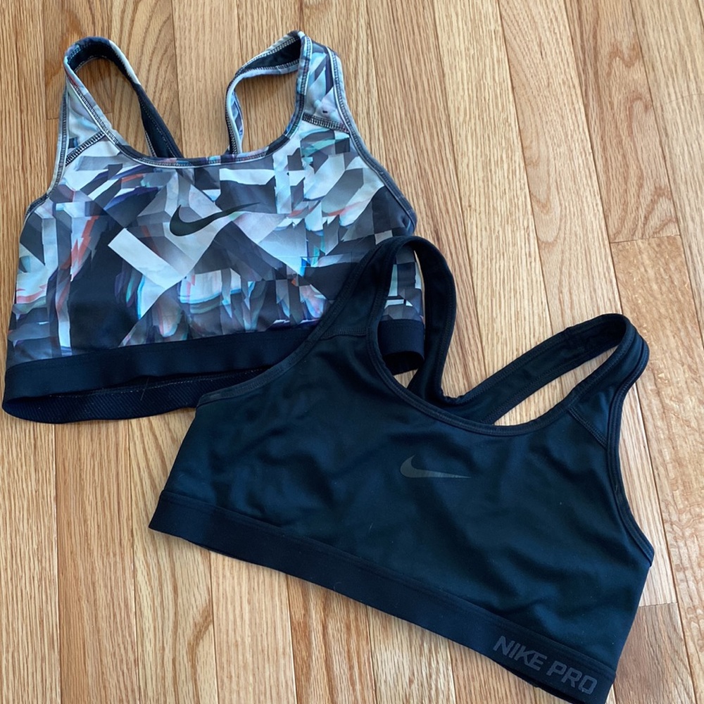Nike Pro Sports bra Bundle
